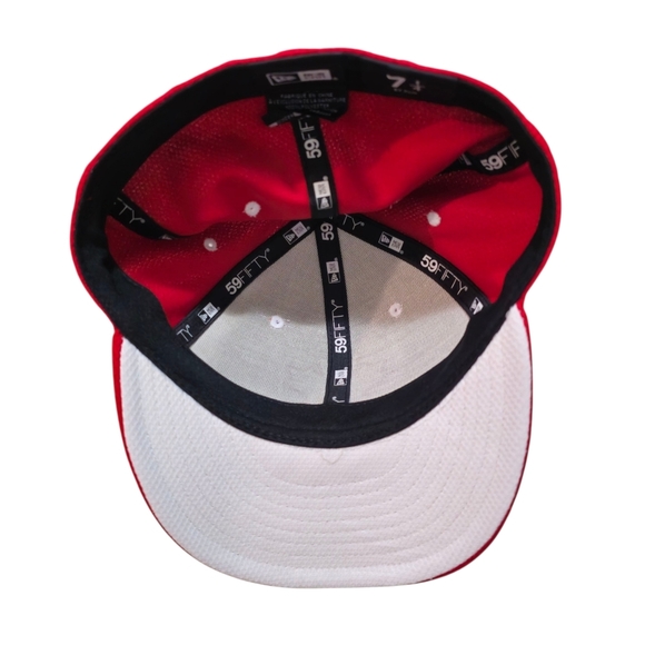 New Era Maple Leaf Hat - Picture 4 of 4